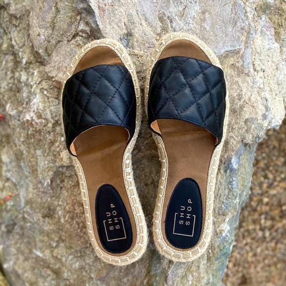 Cute Black Quilted Slip-On Sandals by Shu Shop ~ Great for a Wider Foot - Picture 3 of 7
